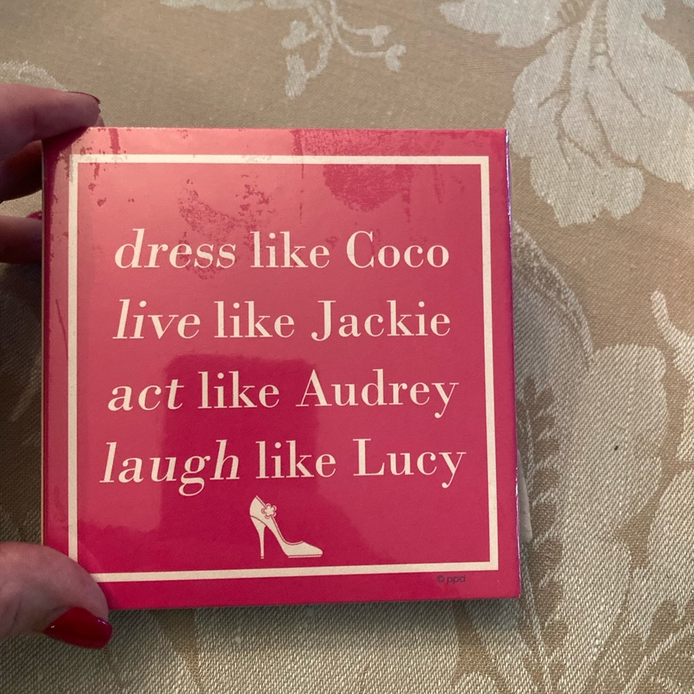 NWT - Hostess gift